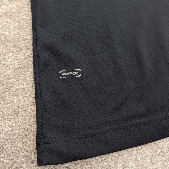 IZOD black golf Tshirt for men size Large - Picture 6 of 7